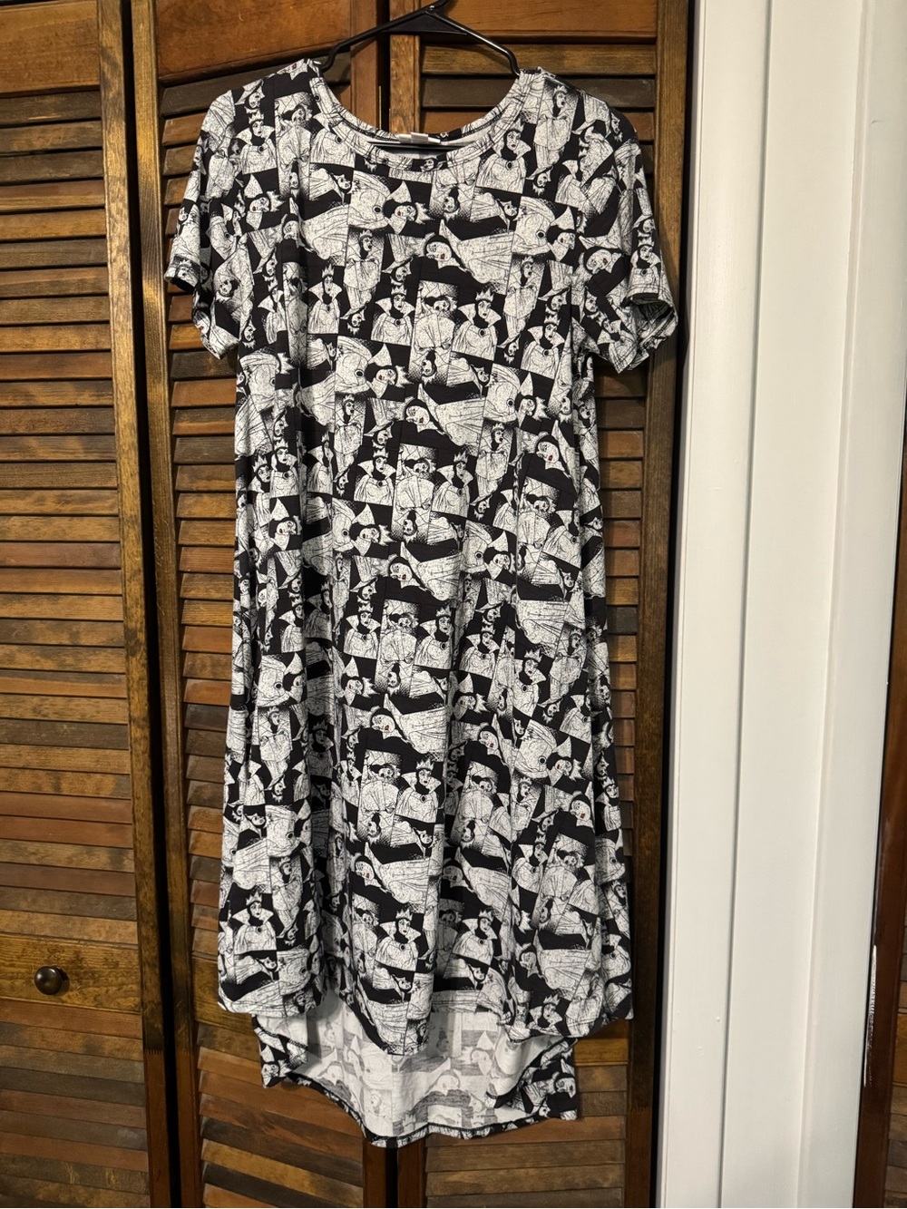 LuLaRoe Black and White Disney villain Snow White Graphic High-Low Dress